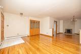 39 Beacon St - Photo 2