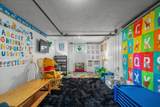 61 Verne - Photo 11
