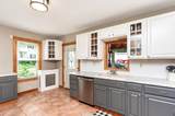 79 Beacon St - Photo 11