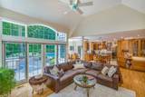 4 Jacobs Lane - Photo 11