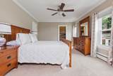 552 Essex St - Photo 13