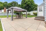 552 Essex St - Photo 20