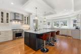 180 Franklin St - Photo 2