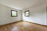 189 Carpenter Street - Photo 16