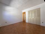 5050 Washington St - Photo 15
