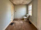 27 Rollins St - Photo 11