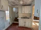 27 Rollins St - Photo 6