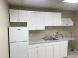 635 Massachusetts - Photo 13