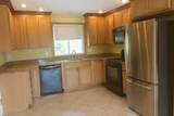 81 Lionel Ave - Photo 3