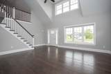 37 Metacomet Rd - Photo 3