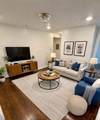 83 Chelsea - Photo 2