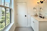 165 Everett St - Photo 16