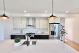 165 Everett St - Photo 8