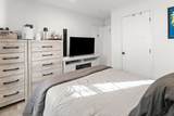 161 Newbury St - Photo 4