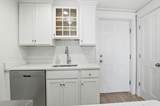 25 Howland St - Photo 14