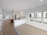 16 North End Blvd - Photo 2