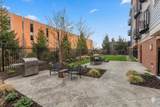 320 Maverick St - Photo 9