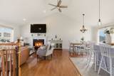 341 Courtney St - Photo 4