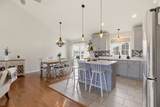 341 Courtney St - Photo 6