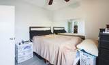 104 Oak St - Photo 17