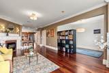 19 Bay State Road - Photo 8