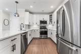 320 Middlesex Avenue - Photo 5