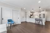 320 Middlesex Avenue - Photo 6