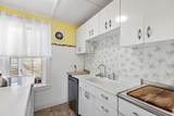 8 1/2 Myrtle Square - Photo 5