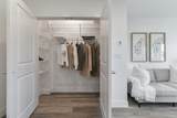 585 Essex St - Photo 7