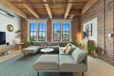 9 W Broadway - Photo 3