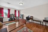521 Hampton Way - Photo 15