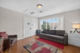 521 Hampton Way - Photo 18