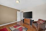 521 Hampton Way - Photo 19