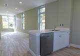 10 Roxbury - Photo 2