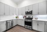 320 Middlesex Avenue - Photo 10