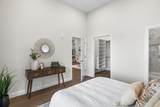 320 Middlesex Avenue - Photo 18