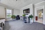 171 Bartlett St - Photo 10