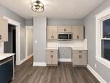 180 Oak Grove Ave - Photo 1