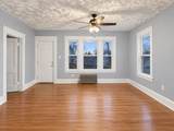180 Oak Grove Ave - Photo 2
