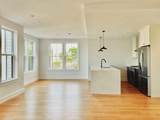 165 Everett St - Photo 3