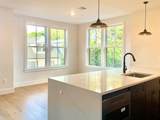 165 Everett St - Photo 4