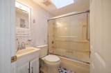 16 Leslie Ave - Photo 12
