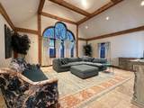 32 Surrey - Photo 1
