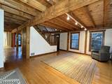 32 Surrey - Photo 11
