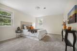 1030 Oak St - Photo 14
