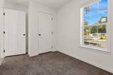 98 Newbury - Photo 18