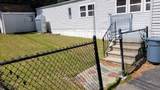 252 Newbury - Photo 3