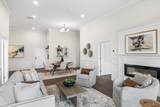 320 Middlesex Avenue - Photo 4
