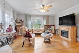 143 Walnut St - Photo 10