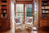 22 Louisburg Square - Photo 15